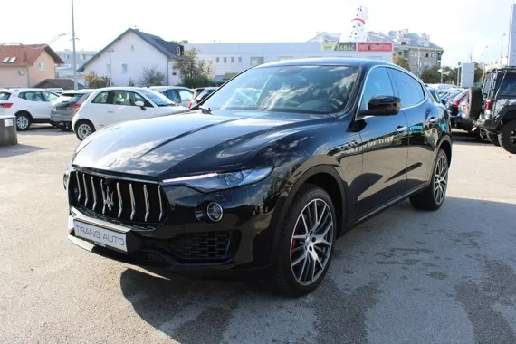 Maserati Levante 3.0d V6 AUTOMATIK *KAMERA* Image 1